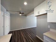 Photo - 633 Unit 633 - B