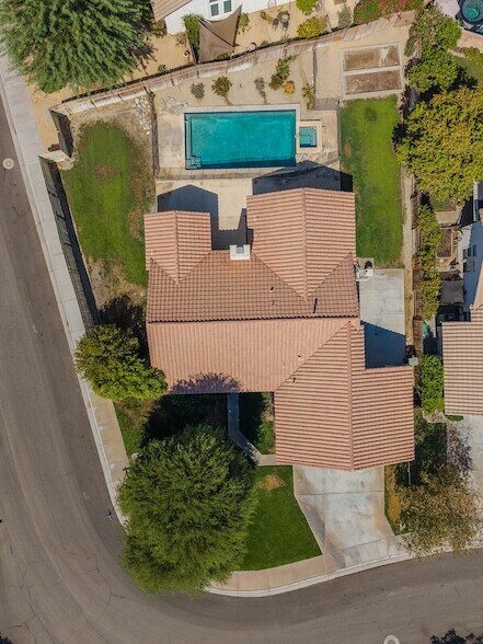 Photo - 44435 Buttercup Ln