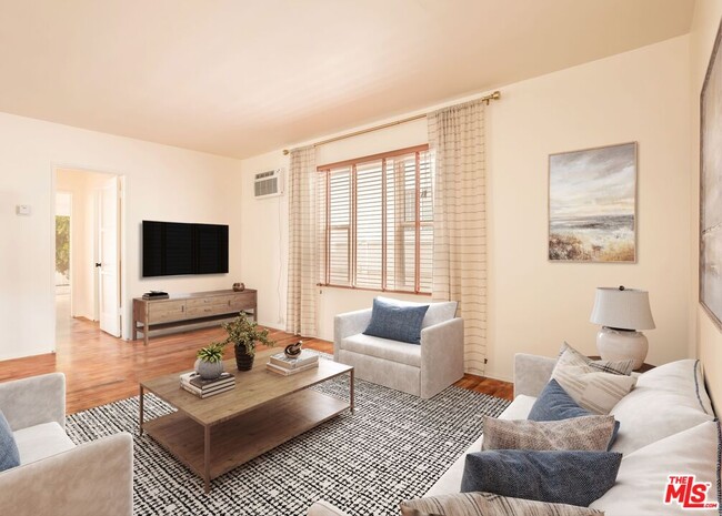 Photo - 4332 Alla Rd