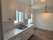 Photo - 1023 W 19th St Unit 3