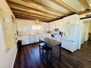 Photo - 4 bedrooms, 2 kitchens, 2.5 bathrooms, lau...