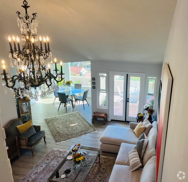 Building Photo - 15922 Avenida Villaha Rental