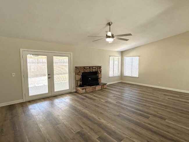 Photo - 13635 Elm St