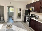 Photo - 1 bed 1 bath Apartment Unit 10
