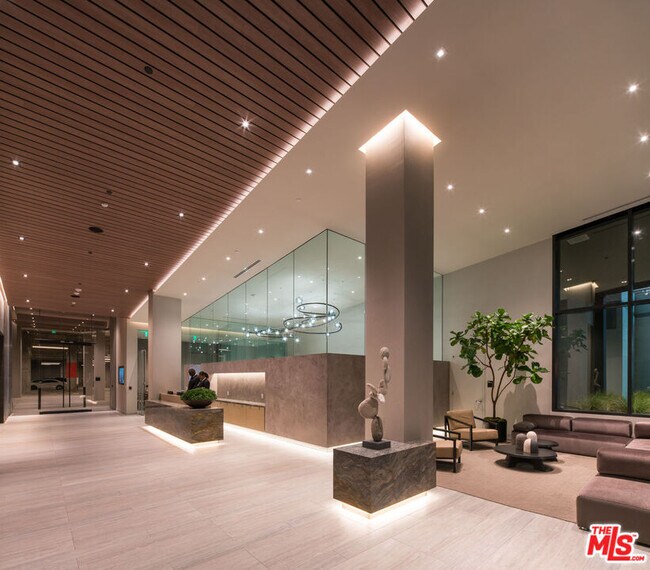 Photo - 801 S Olive St Unit PH 4