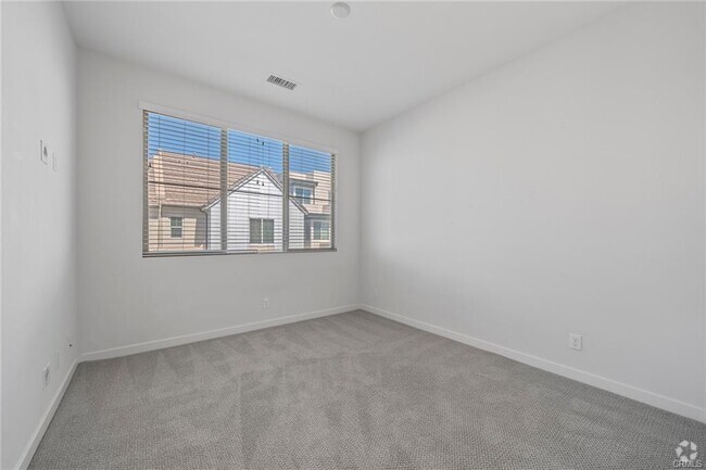 Building Photo - 117 Bravo Rental