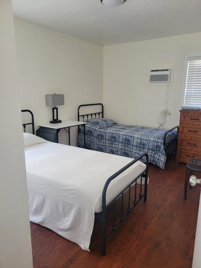 Photo - 4451 Stansbury Ave Unit 1