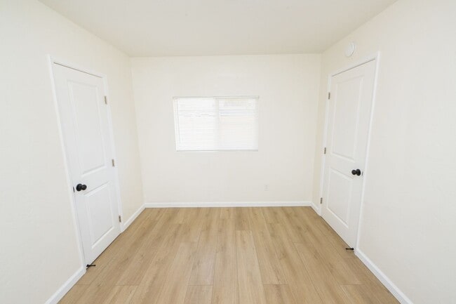 Building Photo - Detached One Bedroom - One Bath ADU (available now $2,195 a month)