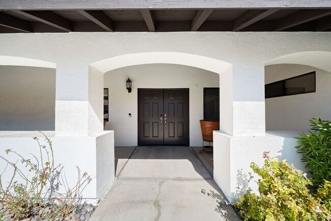 Photo - 74830 Waring Ct