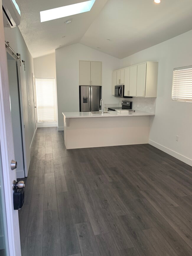 Photo - 219 N Ave 54 Unit 221