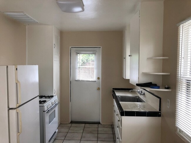 Building Photo - 0188 Unit 4675