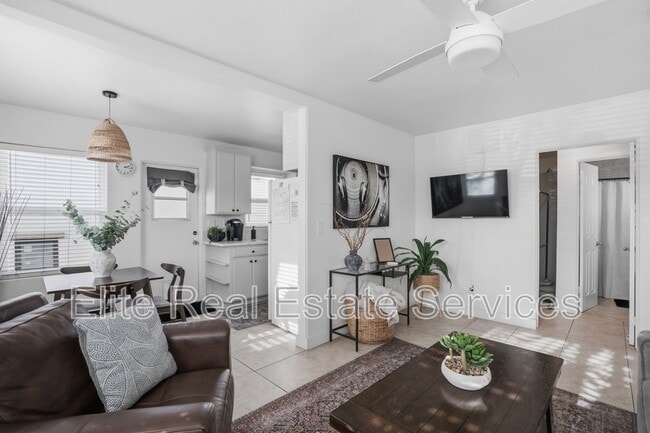 Photo - 2604 Juan St