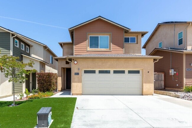 Building Photo - 4 Bed, 2.5 Bath - Lemon Grove Single Famil... Rental