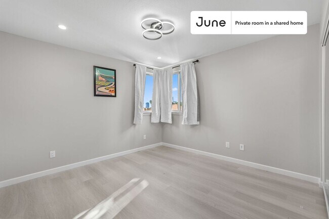 Photo - Room in Shared 5 bed/5 bath home Unit C