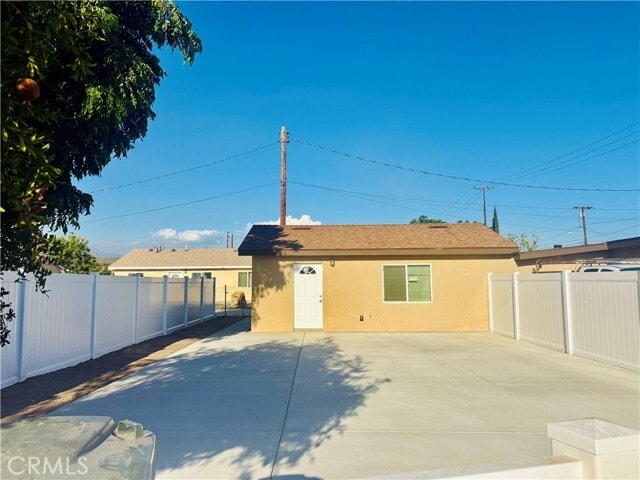Building Photo - 134 E Cluster St