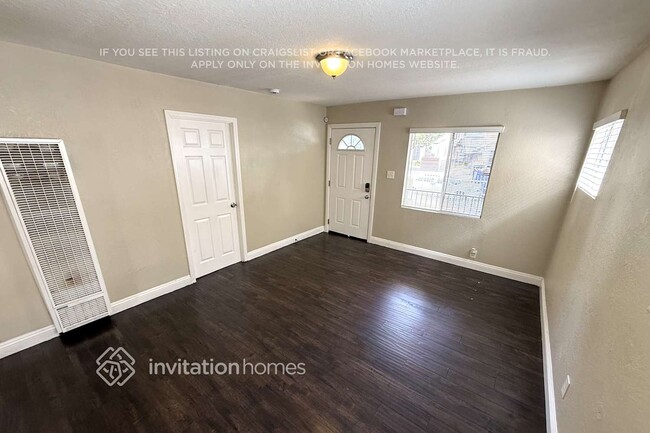 Photo - 1440 E 52nd St