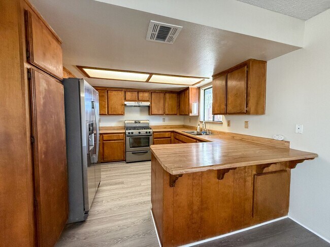 Photo - 3 bedroom Home on 2 Acres