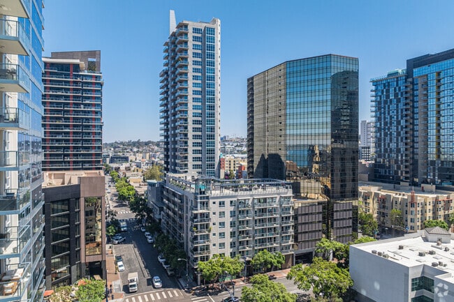 Building Photo - Allegro Towers Rental