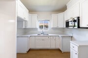 Photo - 1163 Spruce St W House