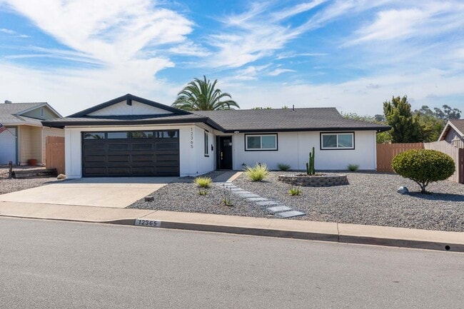 Photo - 12365 Horado Rd House
