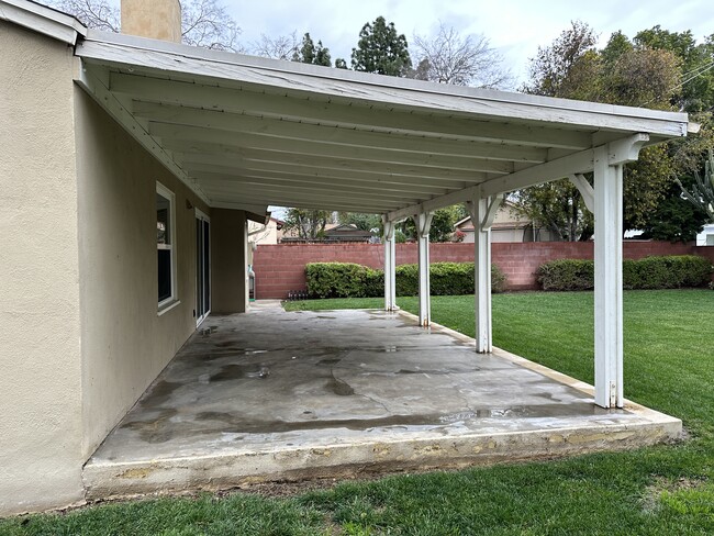 Photo - 8950 Etiwanda Ave