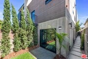 Photo - 454 S Venice Blvd Condo