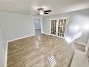 Photo - 3085 Kathleen St