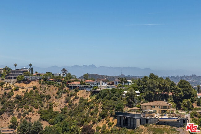 Photo - 1260 Linda Flora Dr House