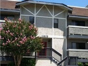 Photo - Vanowen Manor