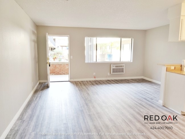 Photo - 5121 Klump Ave.