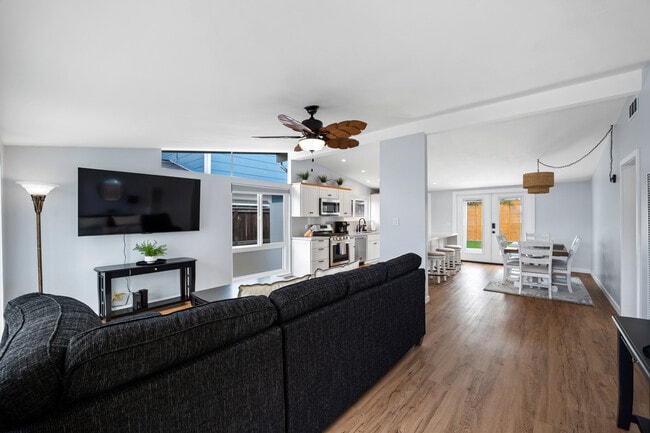 Photo - 2407 Pierpont Blvd