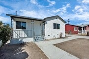 Photo - 907 W Arbutus St House