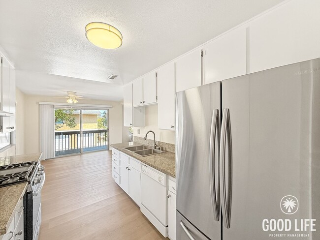 Photo - Great 2B/2.5BA Condo in Oceanside for Lease!