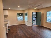 Photo - 914 N Olive St