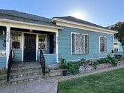 Photo - 534 E 19th St Unit 534