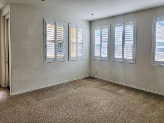 Photo - 2415 Tapestry Wy