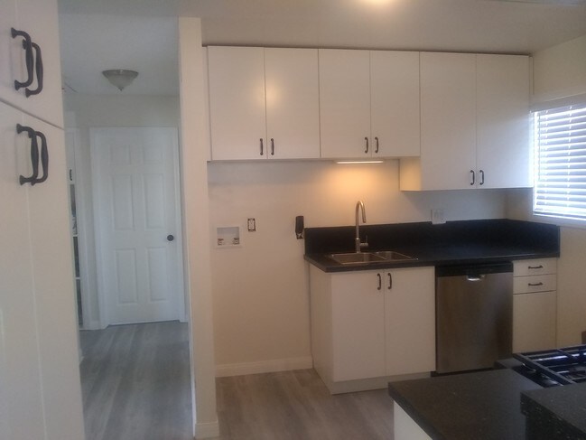 Kitchen & Hall - 1608 260th St Unit # 4