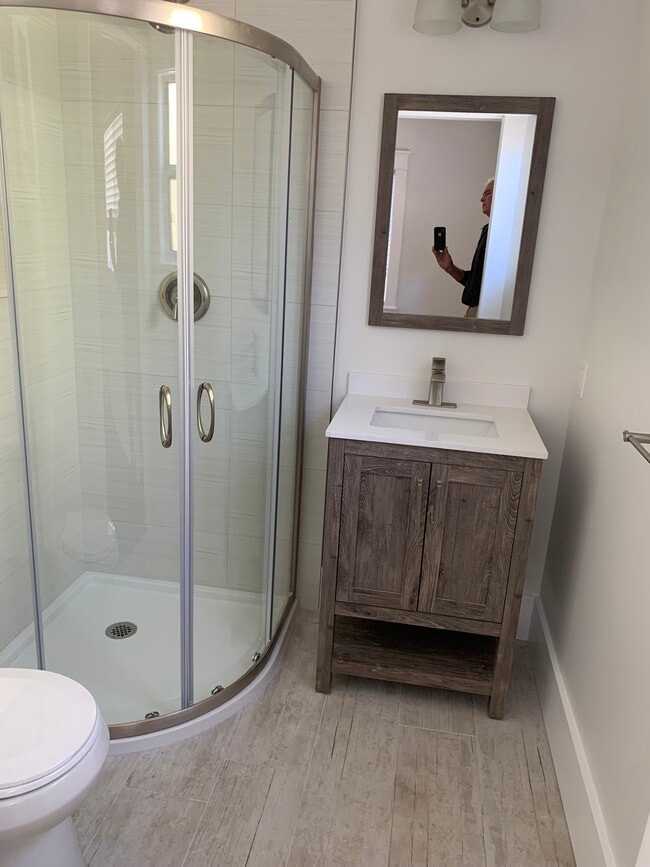 Shower - 2109 Shell Ave