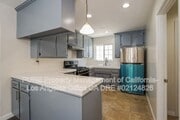Photo - 980 W Battery St