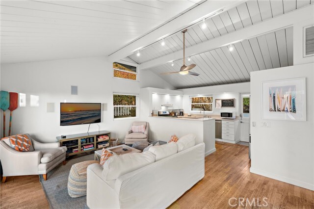 Photo - 595 Bluebird Canyon Dr