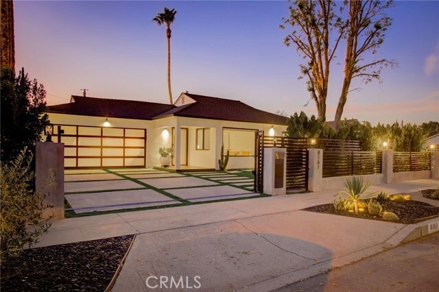 Photo - 8161 Encino Ave