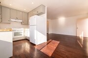 Photo - Blocks From the Ocean, Refreshed 1bd / 1ba in Pacific Beach! Unit 1069B