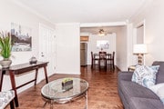 1BR, 1BA - 550 SF - Highland Pinetree Apartments