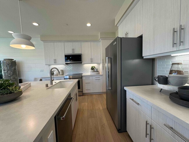 Photo - 502 spindle Way