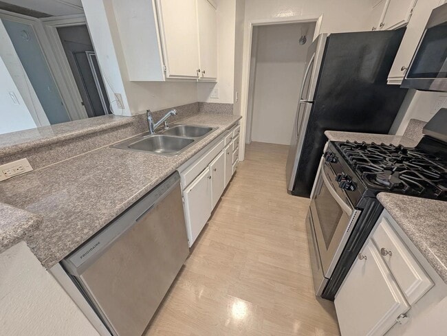 Photo - 4303 Cedros Ave Unit 101