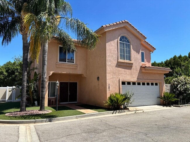 Welcome to this stunning 3-bedroom, 2.5-ba... - Welcome to this stunning 3-bedroom, 2.5-ba... House