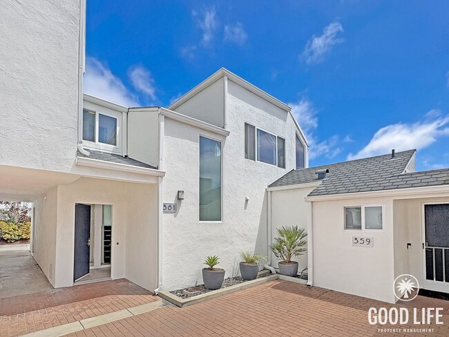 Building Photo - Hilltop Retreat with Ocean Breezes, natural light, and panoramic views