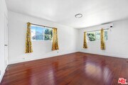 Photo - 7139 Hawthorn Ave Unit 3