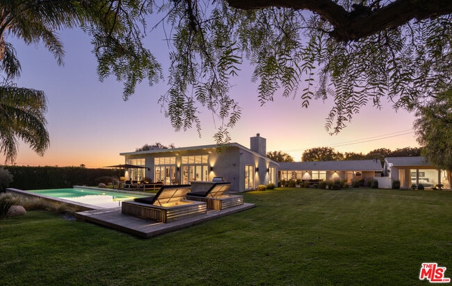 Building Photo - 6048 Philip Ave