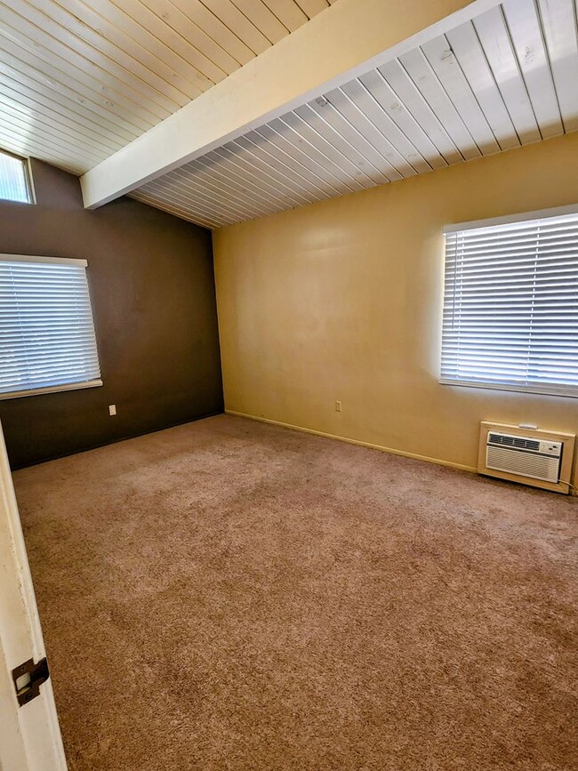 Photo - Cozy 2 bed/1 Bath house-UNFURNISHED **
